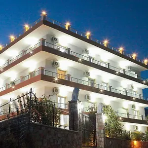 Mihalis , Himare Albania